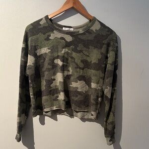 Anitstar Camo Long Sleeve Women's Top